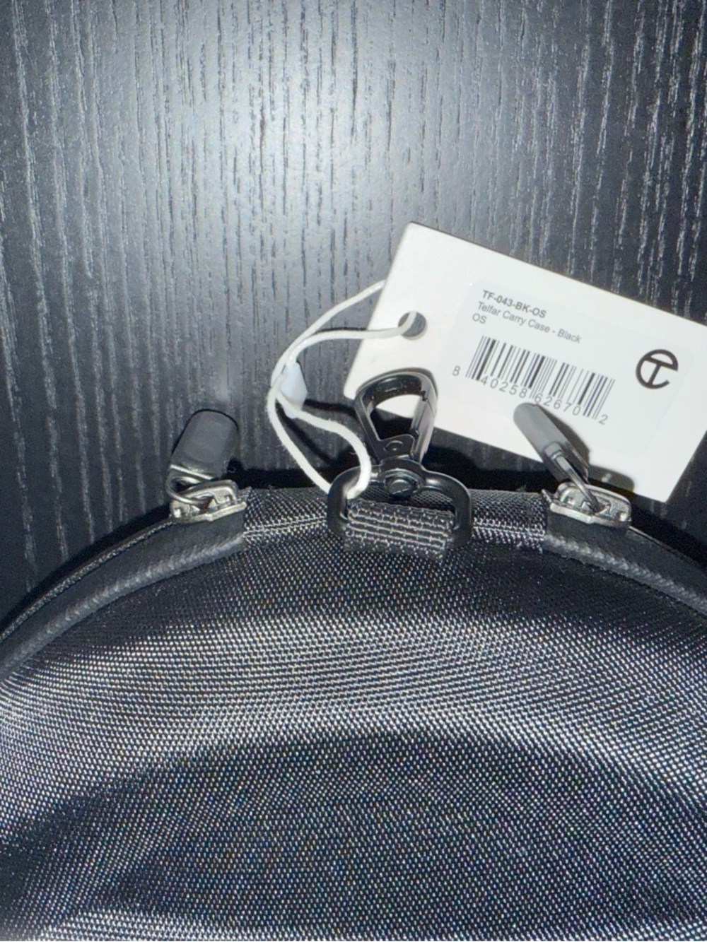 Telfar Pill Round Carry Case - Picture 5 of 6